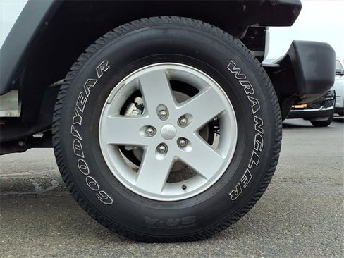 Certified 2018 Jeep Wrangler Sport image 9