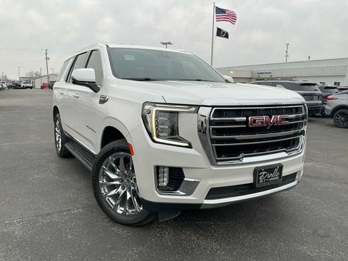 Used 2021 GMC Yukon SLT w/ SLT Luxury Plus Package image 4