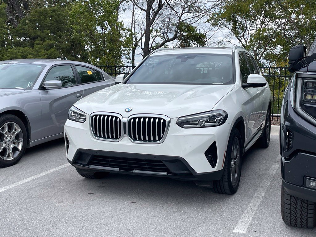 Used 2022 BMW X3 xDrive30i w/ Convenience Package AWD/4WD image 3
