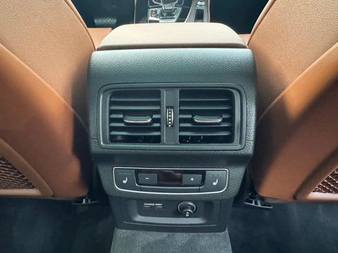 Used 2021 Audi Q5 Prestige w/ Prestige Package AWD/4WD image 28