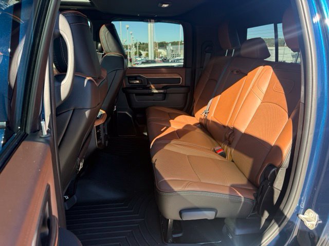 Used 2024 RAM 3500 Limited AWD/4WD image 18