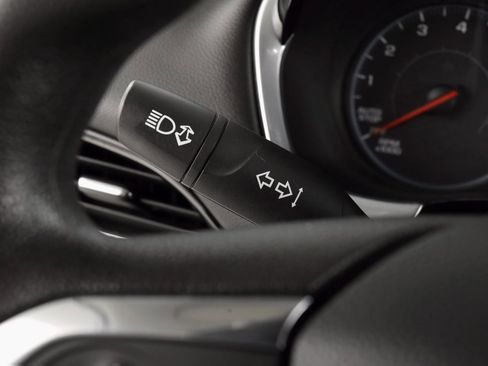 Used 2019 Chevrolet Traverse LS image 28