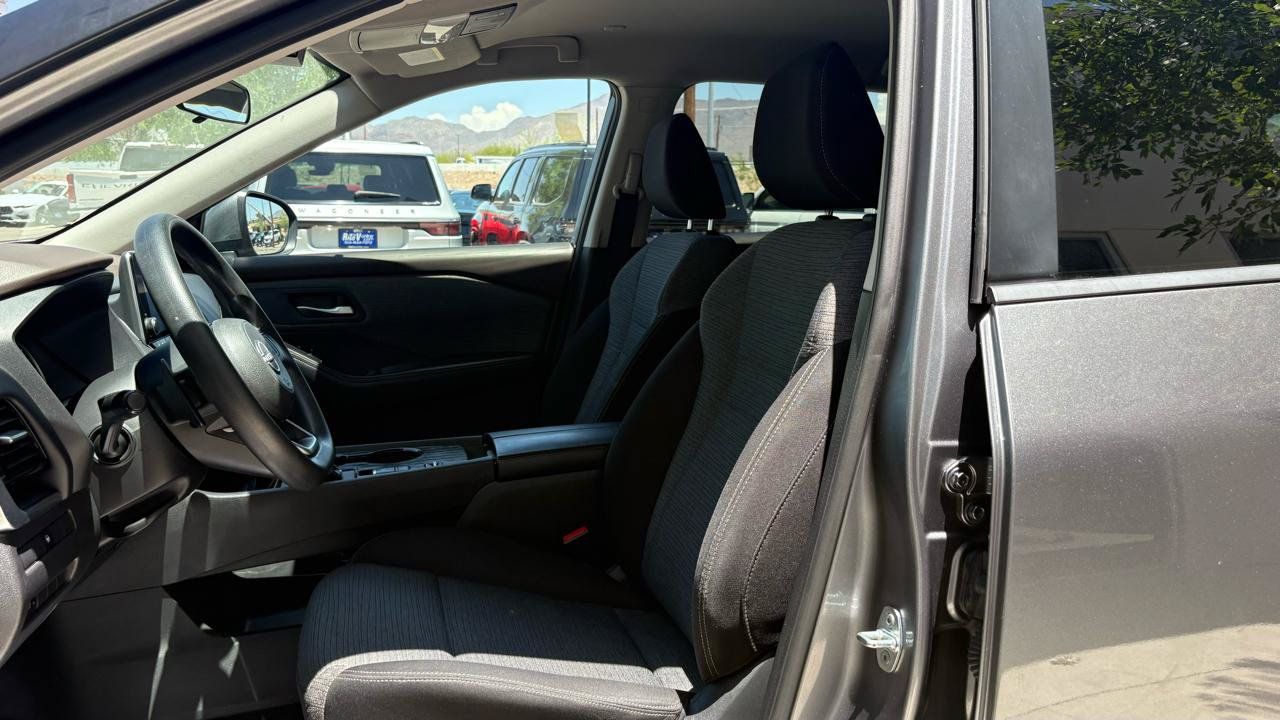 Used 2022 Nissan Rogue SV FWD image 26