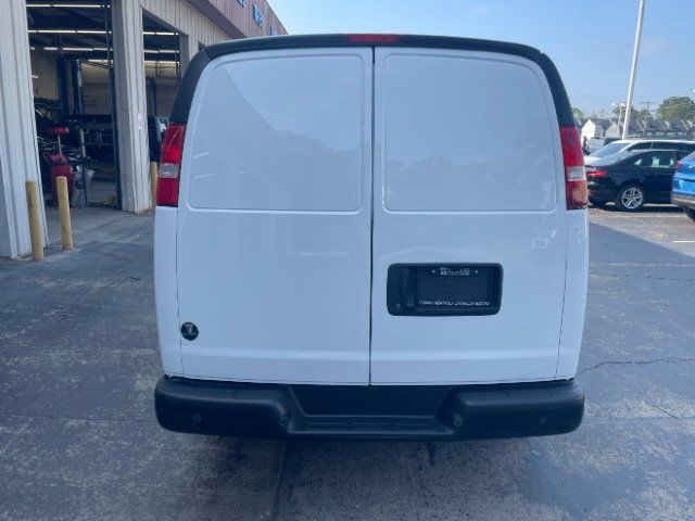Used 2021 Chevrolet Express 2500 RWD image 5