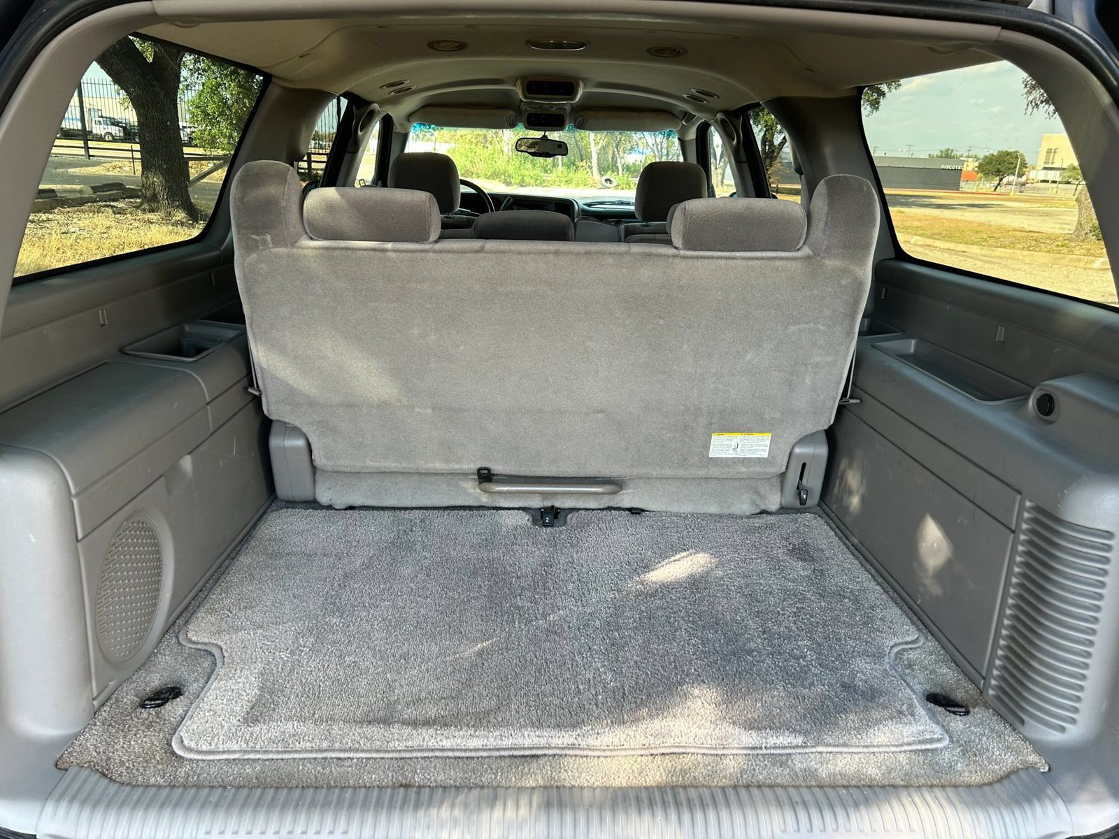 Used 2003 GMC Yukon XL SLE RWD image 27