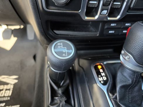 Used 2020 Jeep Wrangler Unlimited Sport image 21