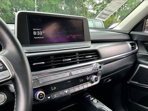 Used 2022 Kia Telluride S FWD image 9