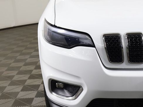 Used 2019 Jeep Cherokee Limited AWD/4WD image 12