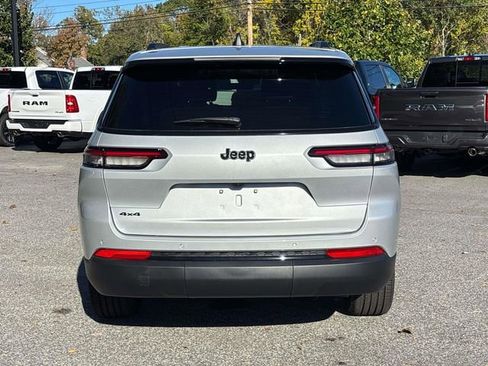 New 2025 Jeep Grand Cherokee L Altitude image 3