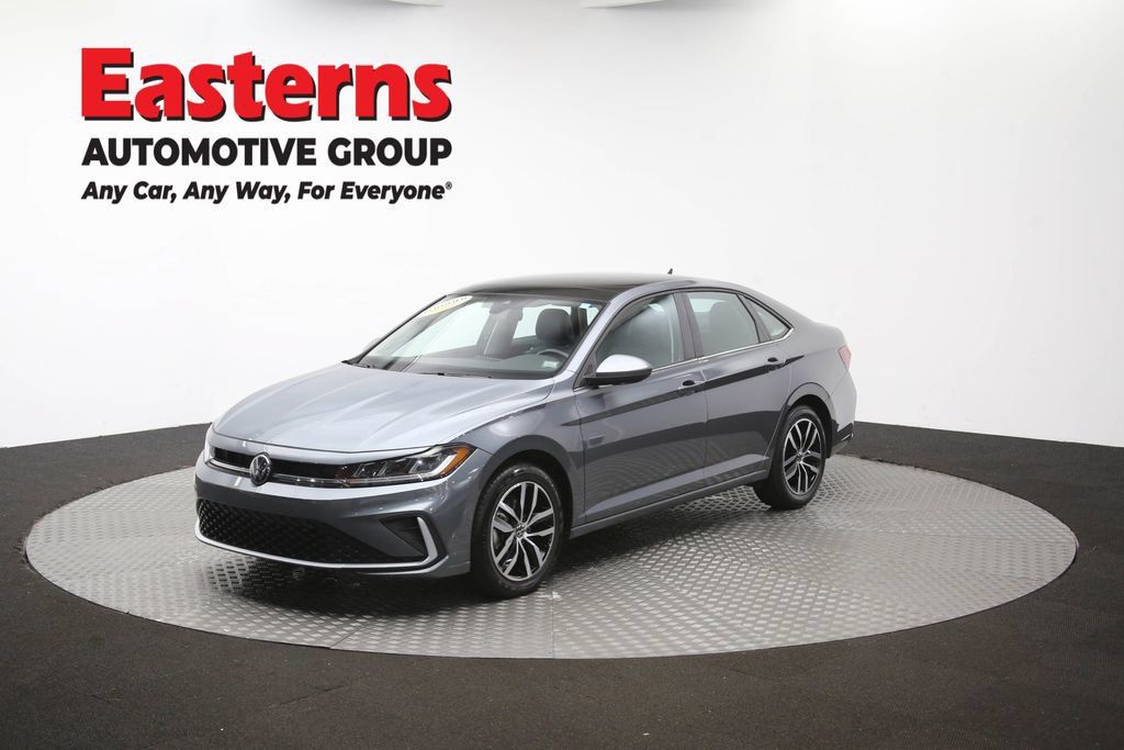 Used 2025 Volkswagen Jetta SE FWD image 54