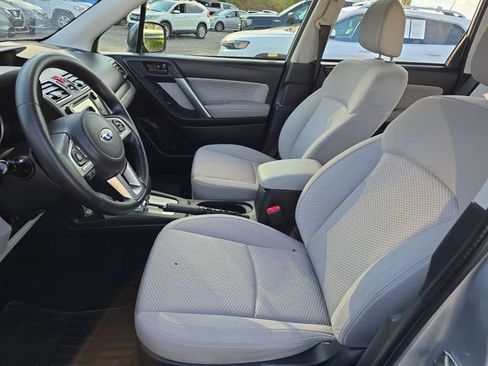Used 2018 Subaru Forester 2.5i w/ Alloy Wheel Package image 11