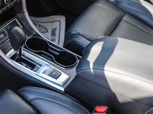 Used 2022 Subaru Ascent Limited w/ Technology Package image 21