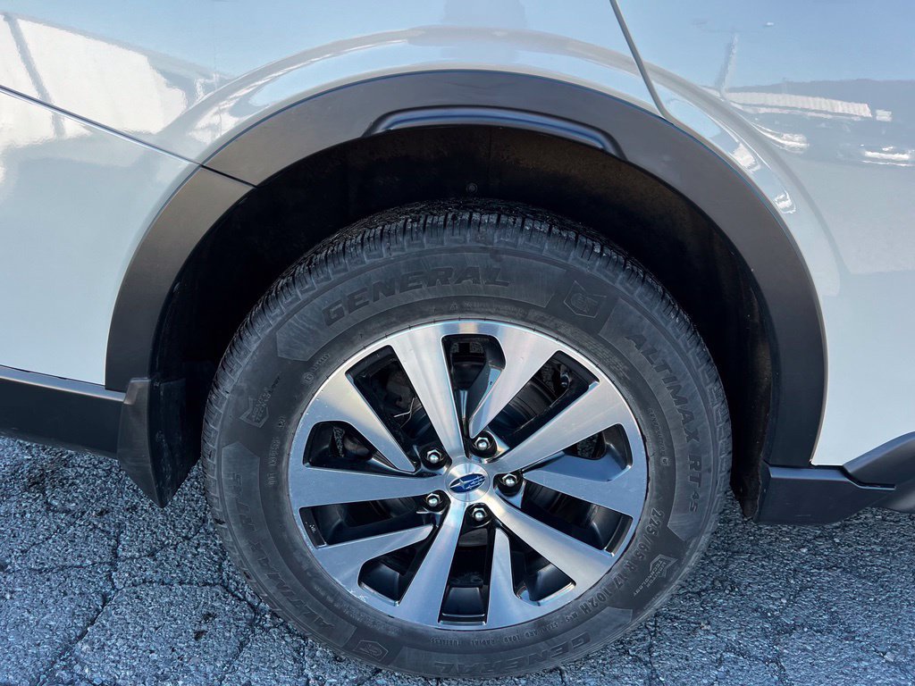 Used 2020 Subaru Outback Premium AWD/4WD image 12