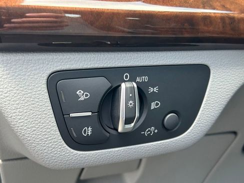 Used 2020 Audi Q5 2.0T Premium image 23