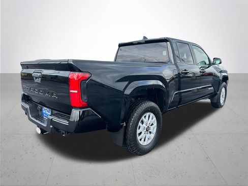 Certified 2024 Toyota Tacoma SR5 AWD/4WD image 8