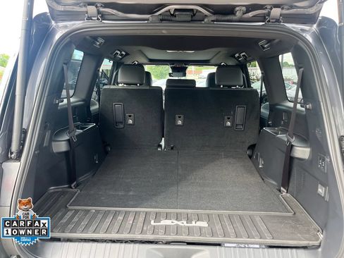 Used 2025 Lexus GX 550 w/ Accessory Package (2T) AWD/4WD image 22