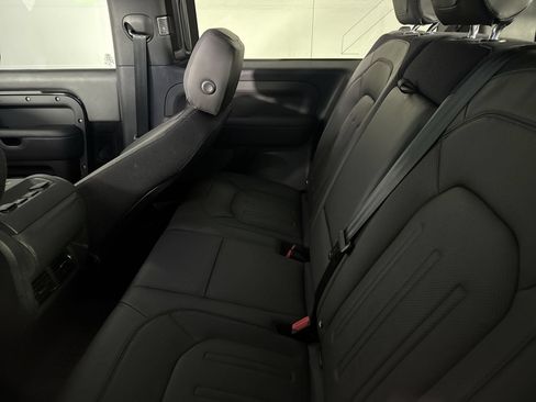 Used 2022 Land Rover Defender 90 X AWD/4WD image 22