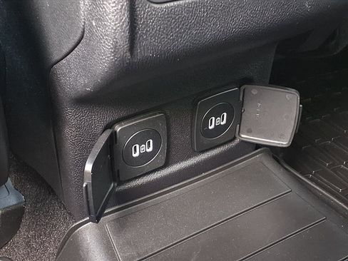 Used 2023 Lincoln Corsair Reserve w/ Equipment Group 201A image 22