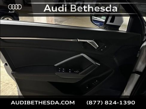 Certified 2025 Audi Q3 2.0T Premium w/ Convenience Package image 14
