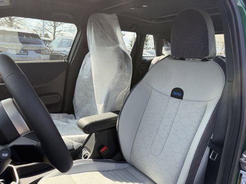 New 2026 MINI Cooper 4-Door Hardtop image 10