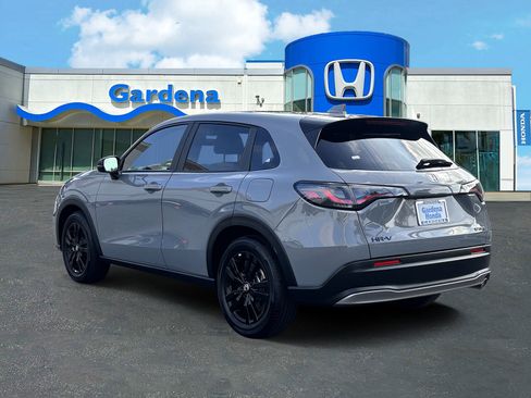 Certified 2026 Honda HR-V Sport image 4
