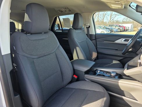 New 2026 Ford Explorer Active image 45