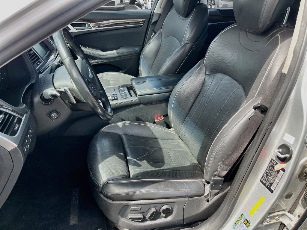 Used 2015 Hyundai Genesis 3.8 w/ Option Group 03 AWD/4WD image 22