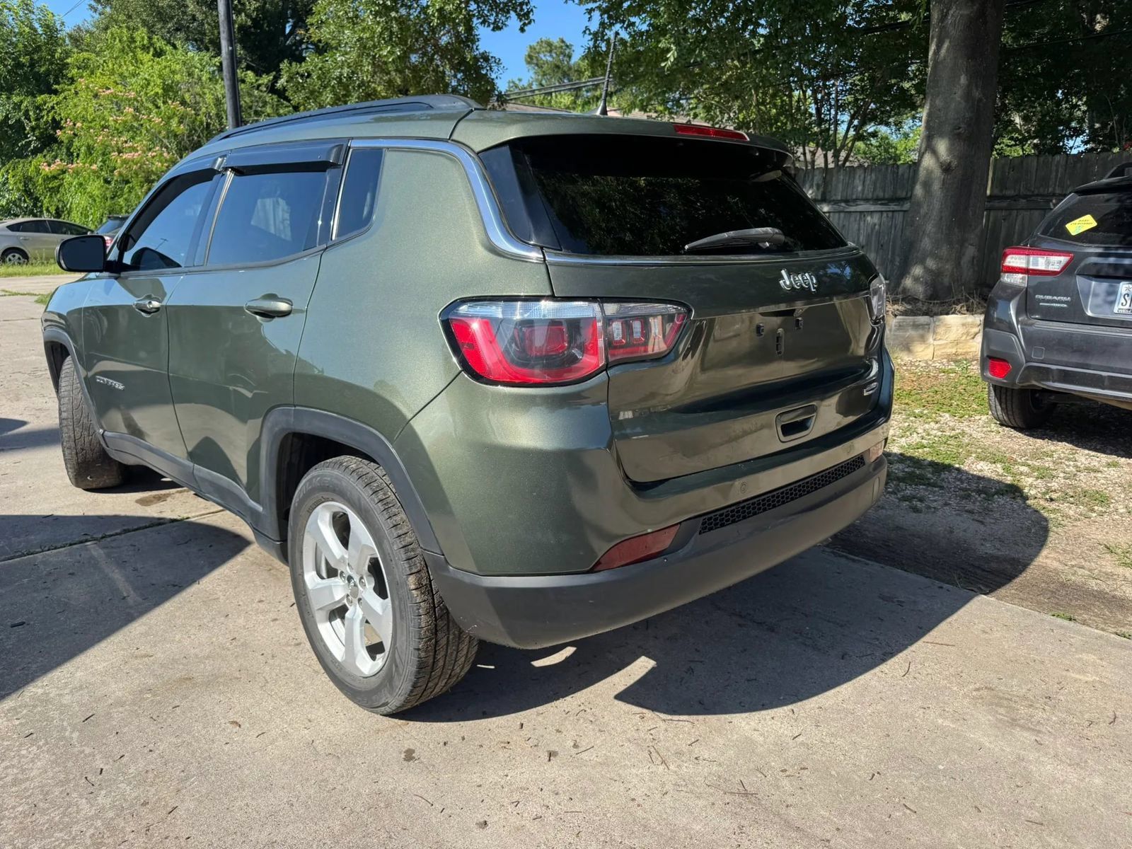 Used 2020 Jeep Compass Latitude w/ Popular Equipment Group FWD image 8