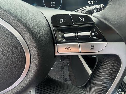Used 2023 Hyundai Elantra Limited FWD image 17