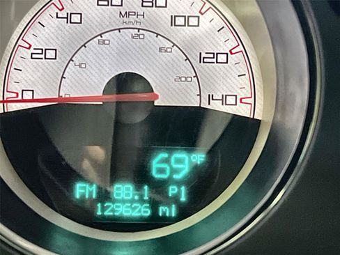 Used 2014 Dodge Challenger SXT w/ Sport Appearance Package image 15