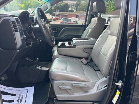 Used 2018 Chevrolet Silverado 1500 Custom w/ Custom Value Package AWD/4WD image 15