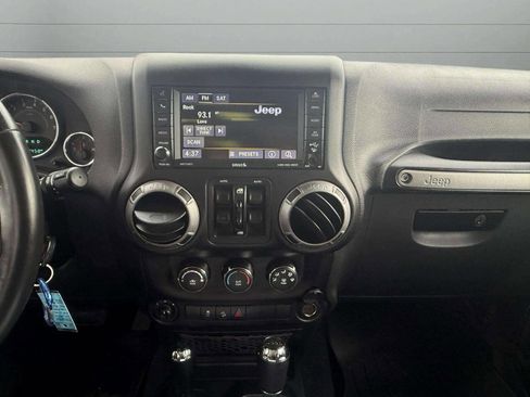 Used 2016 Jeep Wrangler Unlimited Sport w/ Quick Order Package 24S image 18