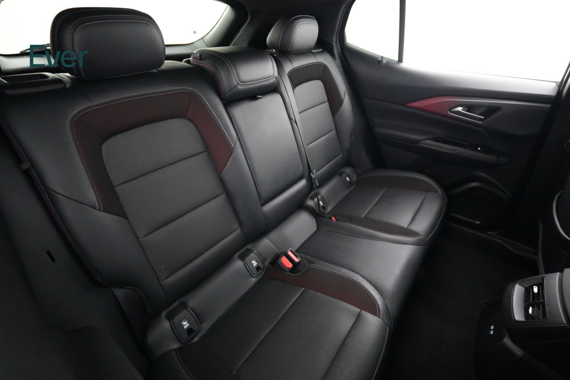 Used 2024 Chevrolet Equinox EV RS FWD image 5