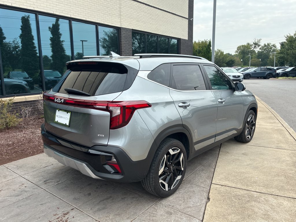 Used 2024 Kia Seltos SX AWD/4WD image 5