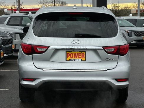 Used 2016 INFINITI QX60 AWD w/ Premium Package image 5