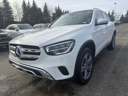 Used 2022 Mercedes-Benz GLC 300 4MATIC image 3