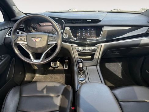 Used 2022 Cadillac XT6 Sport AWD/4WD image 10