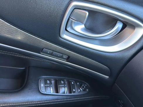 Used 2019 INFINITI QX60 Luxe w/ Essential Package image 22