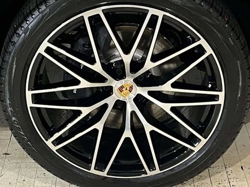 New 2026 Porsche Macan image 15