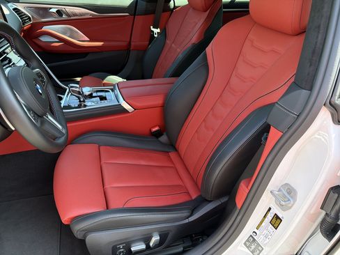 Used 2025 BMW M850i xDrive AWD/4WD image 18