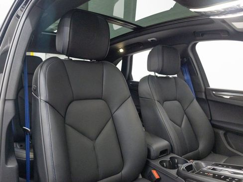 New 2026 Porsche Macan Turbo image 27