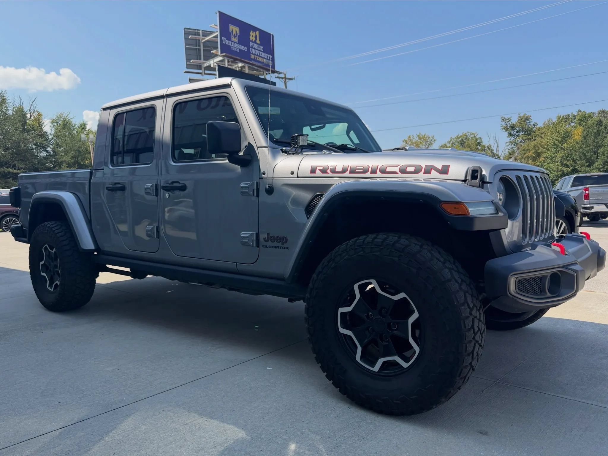 Used 2020 Jeep Gladiator Rubicon AWD/4WD image 3