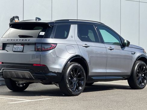 Used 2025 Land Rover Discovery Sport Dynamic SE AWD/4WD image 5