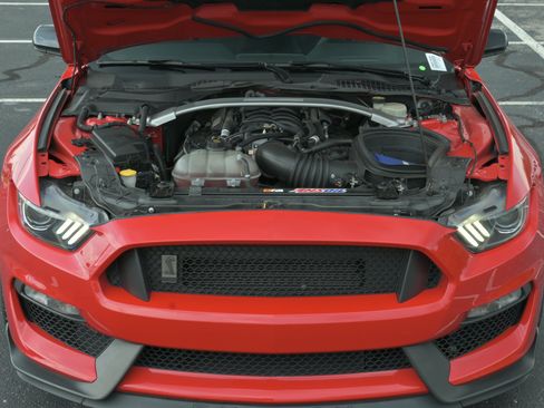 Used 2016 Ford Mustang Shelby GT350 w/ Track Package RWD image 8
