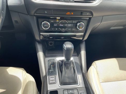 Used 2017 MAZDA MAZDA6 Touring FWD image 12