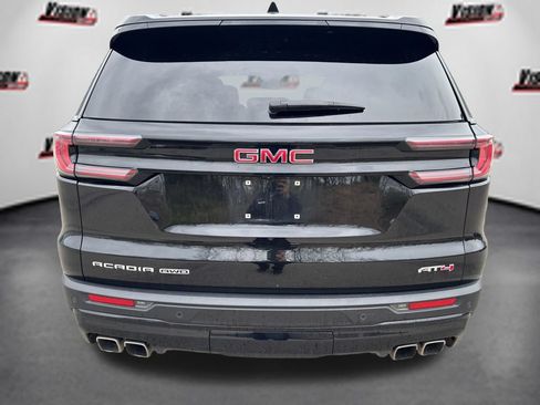 Used 2024 GMC Acadia AT4 w/ Luxury Package AWD/4WD image 9