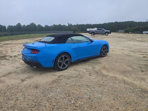 Used 2024 Ford Mustang Premium RWD image 11