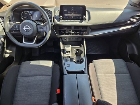 Used 2023 Nissan Rogue SV image 23