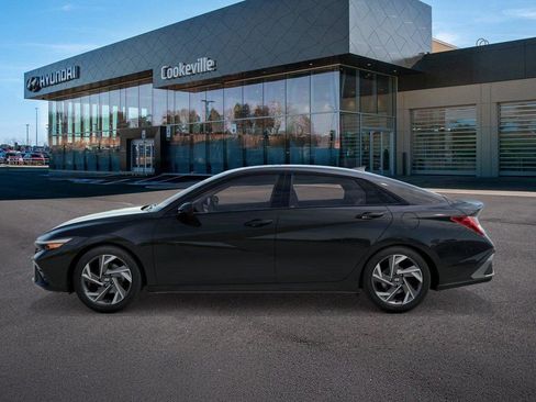 New 2026 Hyundai Elantra SEL Sport Premium FWD image 3