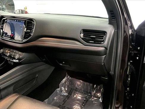 Used 2024 Dodge Durango GT image 15